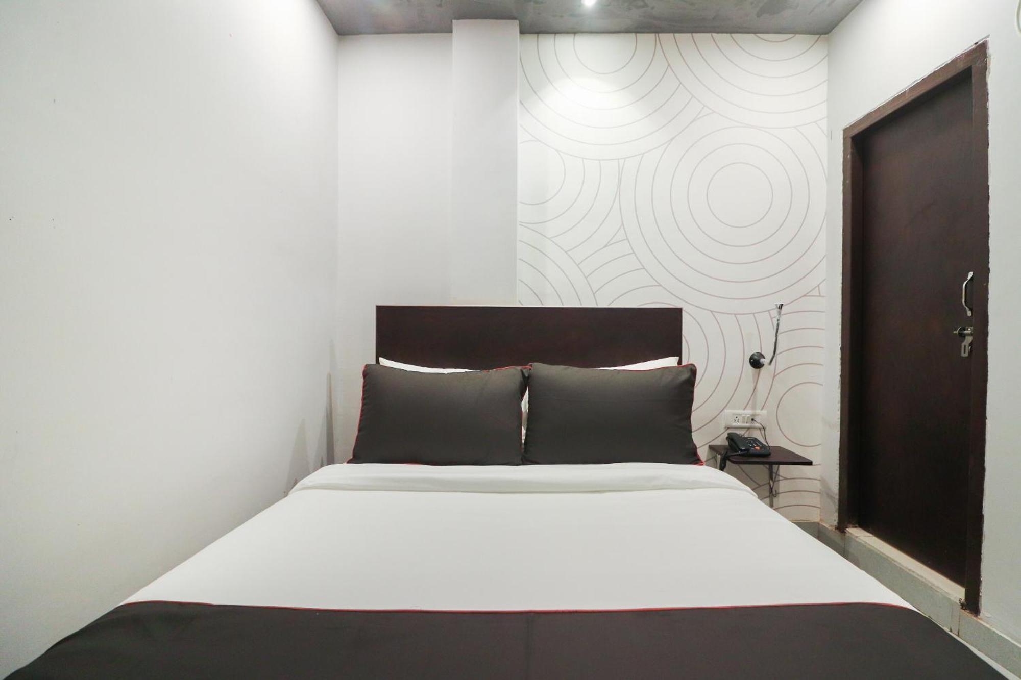 Super Collection O Sonica Gold Civil Lines Hotel Prayagraj Bagian luar foto