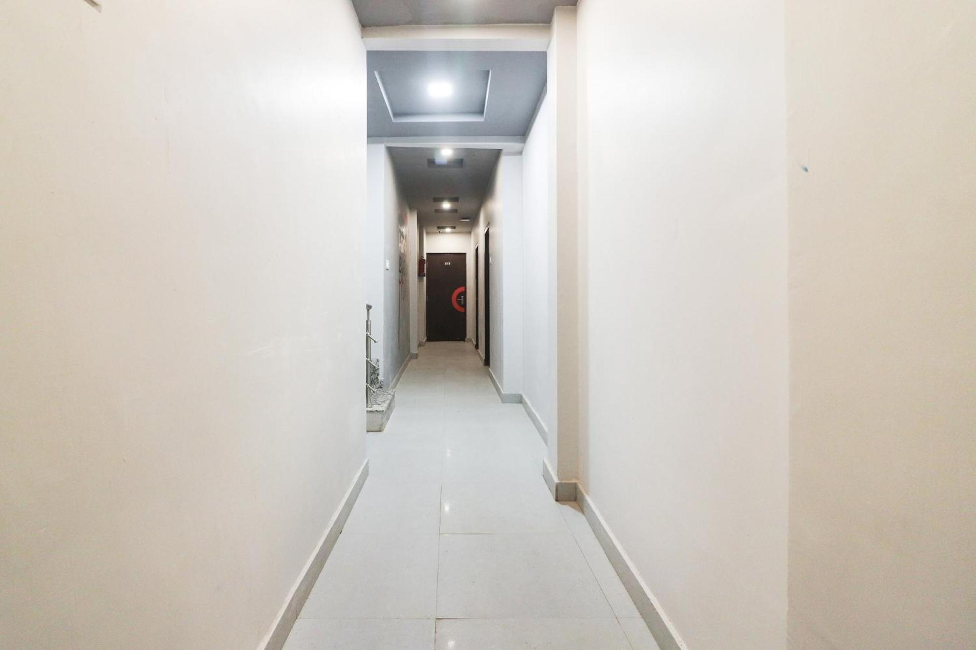 Super Collection O Sonica Gold Civil Lines Hotel Prayagraj Bagian luar foto
