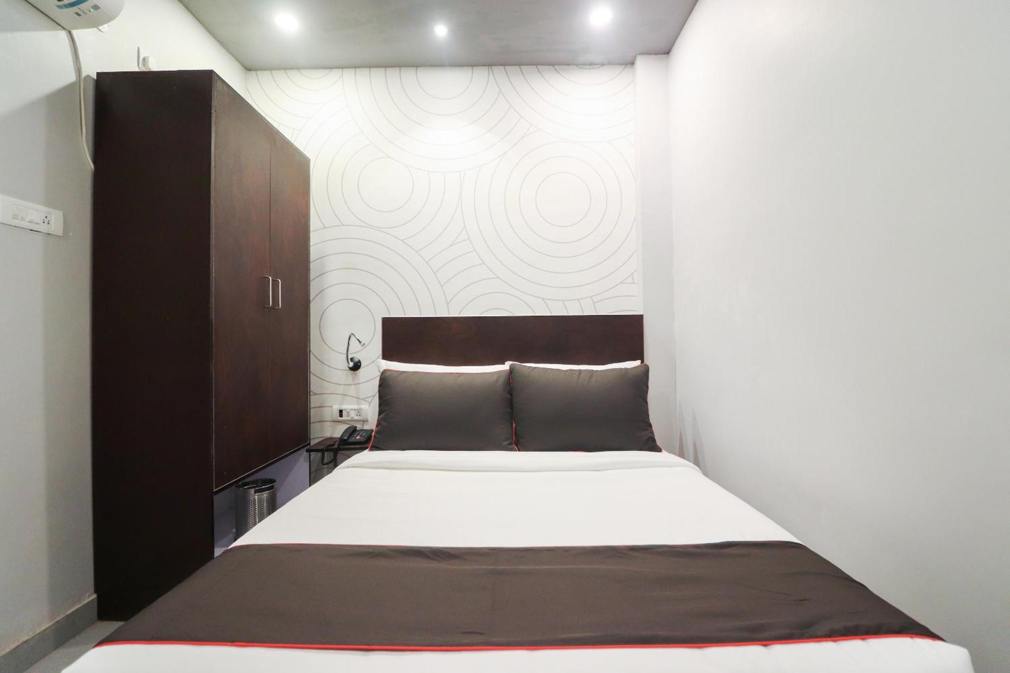 Super Collection O Sonica Gold Civil Lines Hotel Prayagraj Bagian luar foto