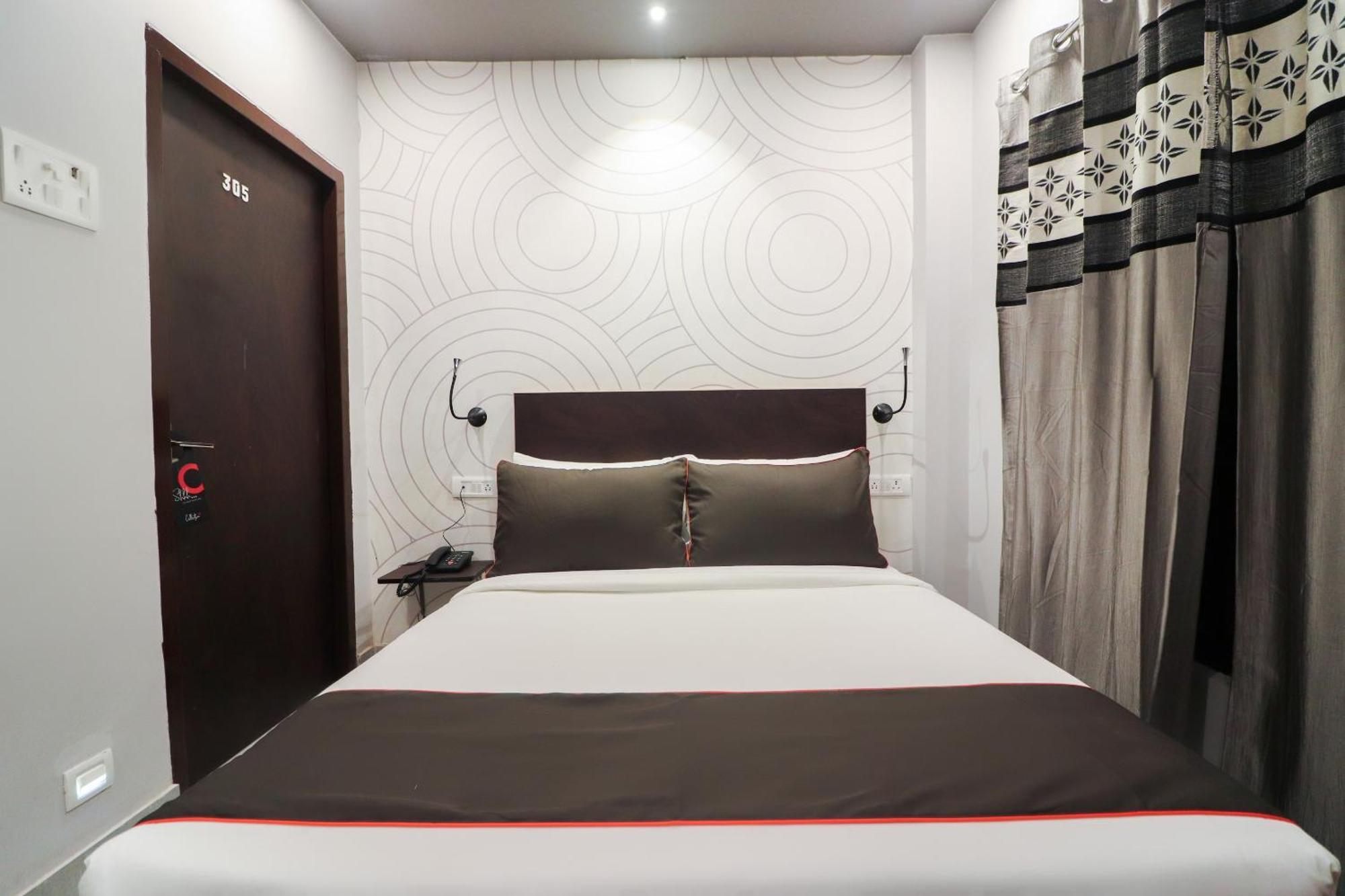 Super Collection O Sonica Gold Civil Lines Hotel Prayagraj Bagian luar foto